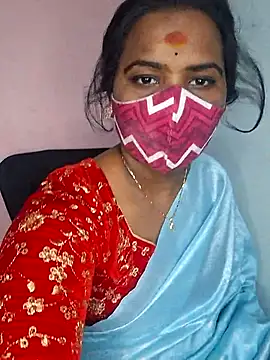 anitha906 online show from 11/18/25, 03:38