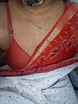 anitha906 online show from 11/19/25, 05:02