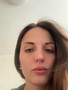 Snapshot of AmiLavs chatting on 11/24/25, 06:24 AmiLavs online show from 11/24/25, 06:24