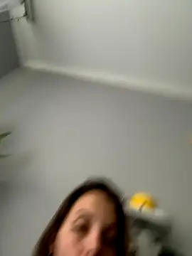 Snapshot of AmiLavs chatting on 11/30/25, 11:47 AmiLavs online show from 11/30/25, 11:47