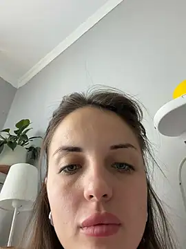 AmiLavs online show from 08/03/26, 10:54