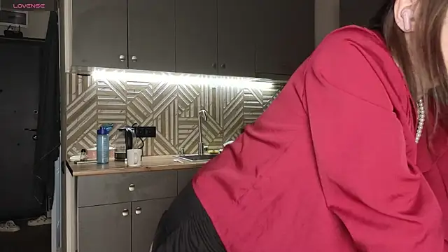 Snapshot of hoshina_sayeri chatting on 09/24/25, 05:38 hoshina sayeri online show from 09/24/25, 05:38