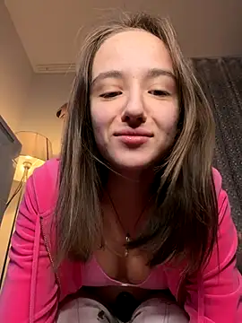 EmilyWi  online show from 12/22/25, 10:07