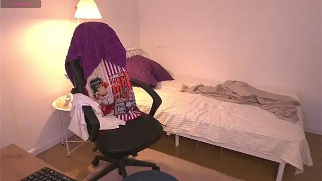 Snapshot of vance_rulez chatting on 11/14/25, 10:58 vance rulez online show from 11/14/25, 10:58