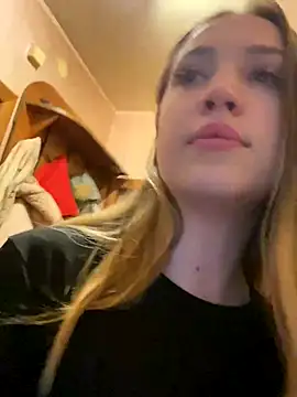 Emily the temptress  online show from 12/01/24, 08:31