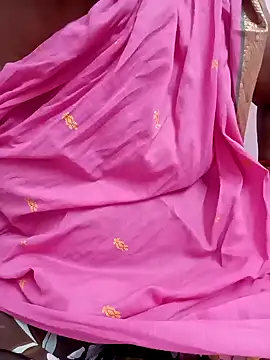 Snapshot of jilu chatting on 01/19/25, 04:04 jilu online show from 01/19/25, 04:04