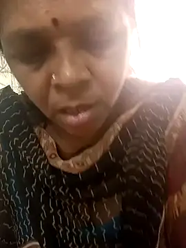 Snapshot of jilu chatting on 01/23/25, 04:41 jilu online show from 01/23/25, 04:41