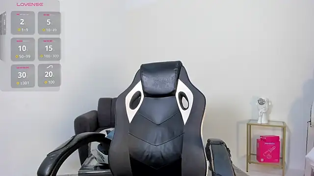 MaximusDick1  online show from 07/24/26, 12:25