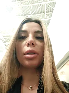 Snapshot of Gabriella_Hot_ chatting on 03/14/25, 05:16 Gabriella Hot  online show from 03/14/25, 05:16