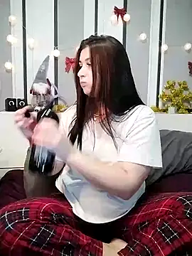 Jadelli online show from 12/21/24, 12:31