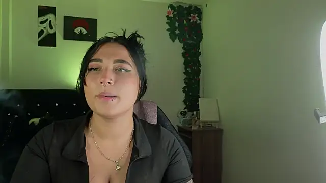 Pauilina online show from 05/21/26, 09:44