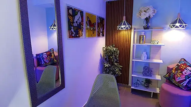 Snapshot of Dalila_Sky chatting on 11/04/25, 06:07 Dalila Sky online show from 11/04/25, 06:07