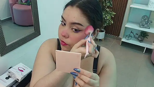 Snapshot of Dalila_Sky chatting on 11/27/25, 06:10 Dalila Sky online show from 11/27/25, 06:10