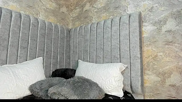 Snapshot of andy_0018 chatting on 03/05/25, 07:06 andy 0018 online show from 03/05/25, 07:06