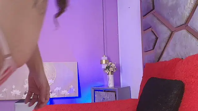 Snapshot of BRITHANY_SPARK chatting on 11/27/25, 04:14 BRITHANY SPARK online show from 11/27/25, 04:14