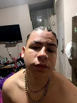 Snapshot of MasteredOpossum chatting on 10/01/25, 05:30 MasteredOpossum online show from 10/01/25, 05:30