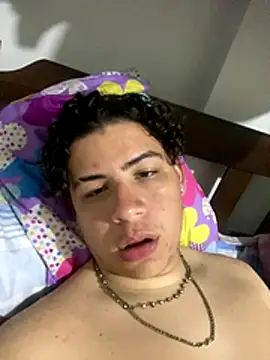 Snapshot of MasteredOpossum chatting on 11/01/25, 11:12 MasteredOpossum online show from 11/01/25, 11:12