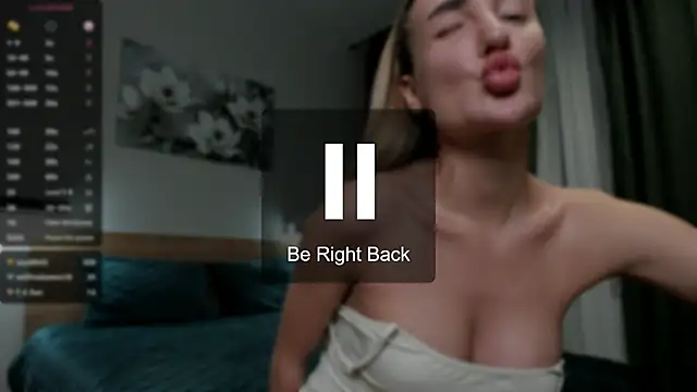 chloewallace online show from 03/22/25, 12:39