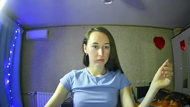 --Model--2 online show from 12/05/24, 11:51