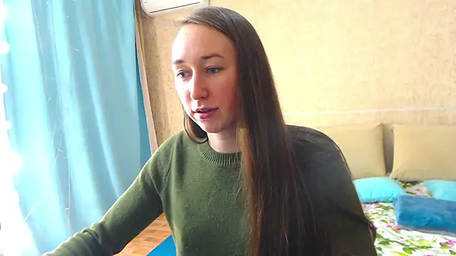 --Model--2 online show from 03/03/25, 08:00