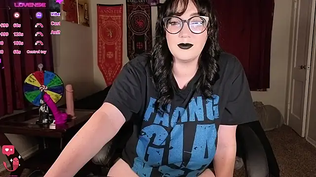 Snapshot of TheGothMilf chatting on 06/25/26, 05:07 TheGothMilf online show from 06/25/26, 05:07