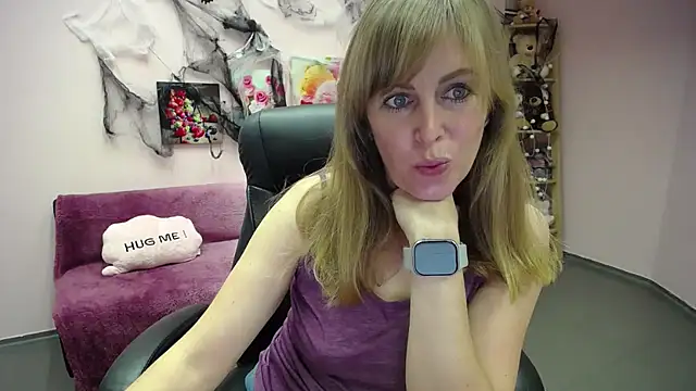 Snapshot of Hot_Milady chatting on 11/07/25, 08:25 Hot Milady online show from 11/07/25, 08:25