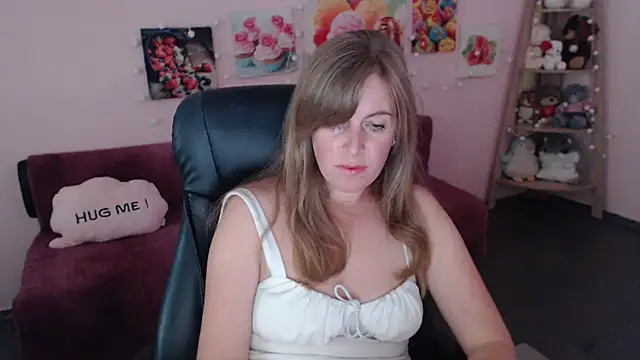 Hot Milady online show from 07/28/26, 07:37