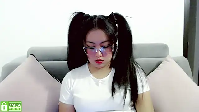 Snapshot of mariana_katto chatting on 12/11/24, 12:44 mariana katto online show from 12/11/24, 12:44