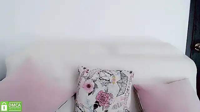 Snapshot of mariana_katto chatting on 01/15/25, 08:26 mariana katto online show from 01/15/25, 08:26