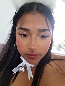 Snapshot of Mariangel_11 chatting on 03/04/25, 01:59 Mariangel 11 online show from 03/04/25, 01:59