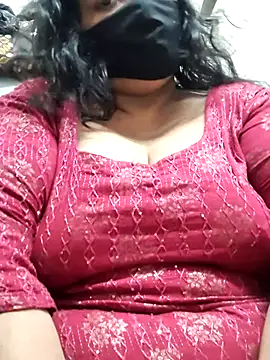 Snapshot of zeepe19 chatting on 12/01/25, 08:30 zeepe19 online show from 12/01/25, 08:30