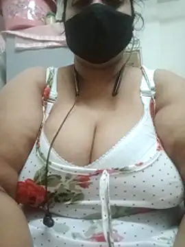 zeepe19 online show from 05/13/26, 02:53