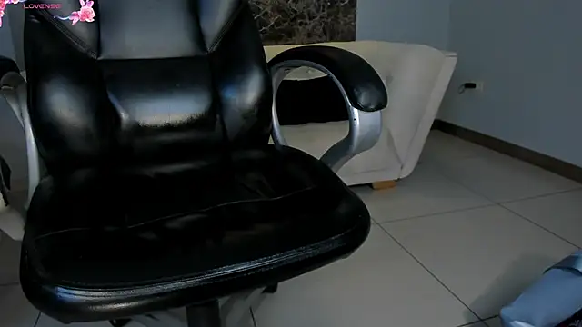AntonellaHans  online show from 01/28/25, 02:42