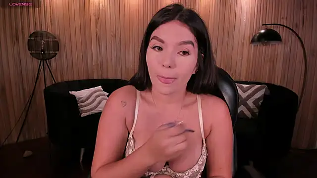 Snapshot of ValeriaRoldanX chatting on 11/25/25, 03:28 ValeriaRoldanX online show from 11/25/25, 03:28