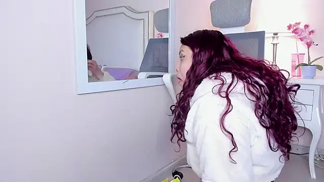 Snapshot of KIMAPRIL chatting on 11/29/25, 10:18 KIMAPRIL online show from 11/29/25, 10:18