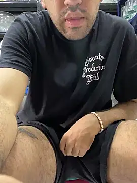 JuanZapata33 online show from 12/24/24, 06:50