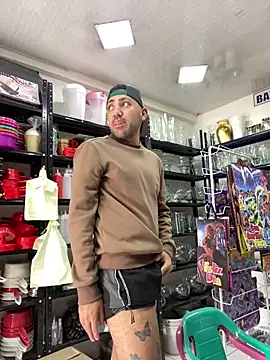 JuanZapata33 online show from 01/23/25, 06:56