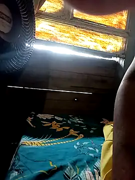 Snapshot of luna_hell chatting on 12/04/24, 02:59 luna hell online show from 12/04/24, 02:59