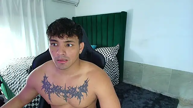 Snapshot of man_dur07 chatting on 02/02/26, 08:51 man dur07 online show from 02/02/26, 08:51