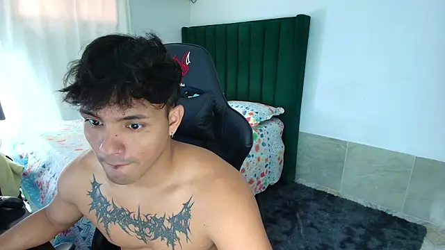 Snapshot of man_dur07 chatting on 03/20/26, 08:57 man dur07 online show from 03/20/26, 08:57