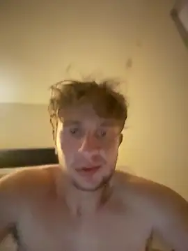 Snapshot of Posh_marc chatting on 10/30/25, 02:35 Posh marc online show from 10/30/25, 02:35