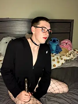 YourFavTwinkie online show from 11/05/25, 07:41