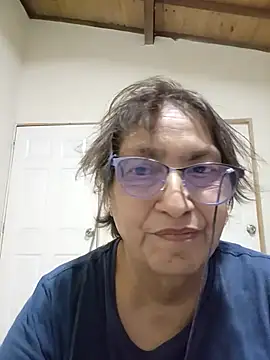 Snapshot of florecita69 chatting on 10/29/25, 02:58 florecita69 online show from 10/29/25, 02:58