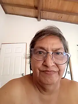 Snapshot of florecita69 chatting on 11/04/25, 02:16 florecita69 online show from 11/04/25, 02:16