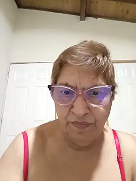 Snapshot of florecita69 chatting on 12/16/25, 02:55 florecita69 online show from 12/16/25, 02:55