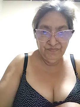 florecita69 online show from 05/03/26, 01:22
