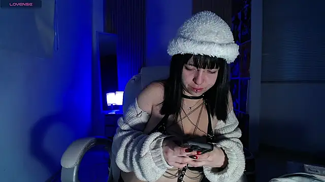 Snapshot of kittyhouse_hs chatting on 11/11/25, 09:04 kittyhouse hs online show from 11/11/25, 09:04