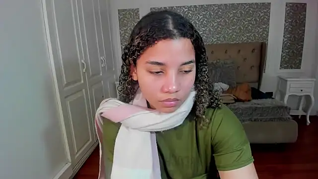 Mayaa ross online show from 10/08/25, 02:09