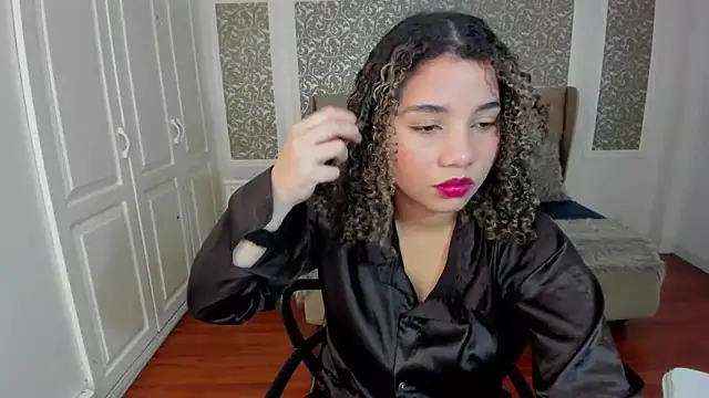 Mayaa ross online show from 10/10/25, 02:54