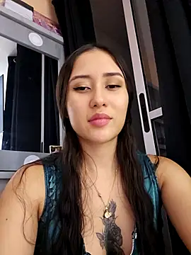 Snapshot of Selena_blake chatting on 11/05/25, 11:38 Selena blake online show from 11/05/25, 11:38